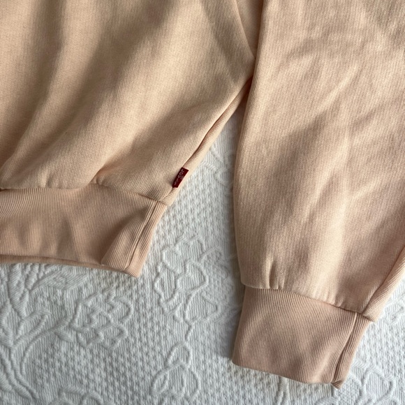 Levi’s cropped sweatshirt peach pink gray script XS excellent! - Picture 4 of 7